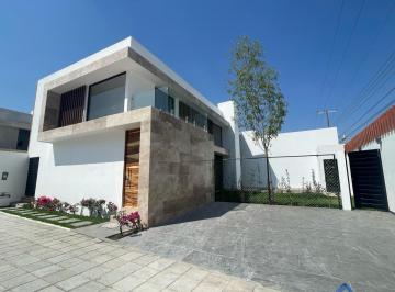 Casa · 240m² · Casa en Preventa en Fracc. Los Viveros, en Jiutepec Morelos.