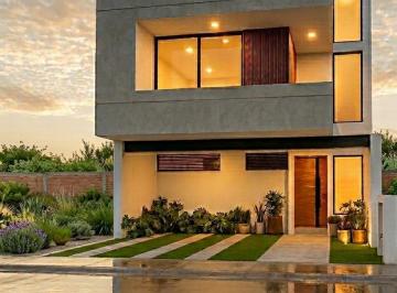 Casa · 220m² · 3 Recámaras · 2 Estacionamientos · Casa Nueva en Venta, Samare 5, Zibatá, Querétaro