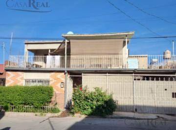 Casa · 295m² · 5 Recámaras · 1 Estacionamiento · Casa en Venta en Cerro de La Cruz Chihuahua