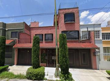 Casa de 3 habitaciones, Azcapotzalco · Oportunidad Única en Cdmx | Amplia Casa por Menos de $700 Mil en Nueva Santa María