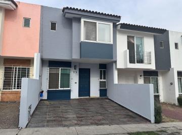 552249f3e71fd4301fd9e0a6bb7f4393675a420e5936cc56ea1f01941e6f231b · Casa en Renta en Coto Alhambra, Real de Valdepeñas, Zapopan