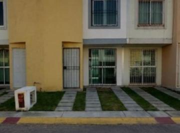 Casa de 3 habitaciones, Cuautitlán Izcalli · Casa en Venta en Bosques de La Hacienda, Cuautitlán Izcalli, 3 Recamaras,2 Baños, 2 Lugar Para Auto