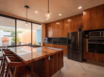 Casa de 3 habitaciones, Mérida · Casa Feliz
