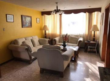 Casa de 4 habitaciones, Azcapotzalco · Preciosa Casa con Excelente Ubicación, a Solo 8 Minutos del Parque Bicentenario.