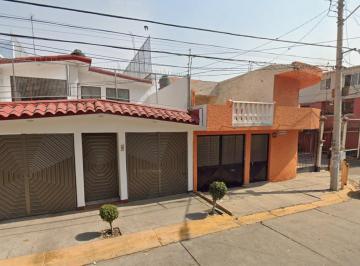 Casa de 4 habitaciones, Nezahualcóyotl · Casa en Venta en Bosques de Egipto, Nezahualcoyotl