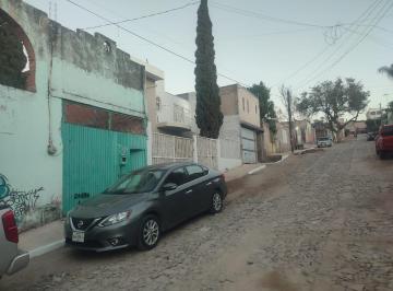 Casa de 5 habitaciones, San Pedro Tlaquepaque · Finca 10x35