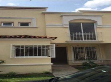 Casa de 3 habitaciones, Tlajomulco de Zúñiga · Venta de Casa en Tonala