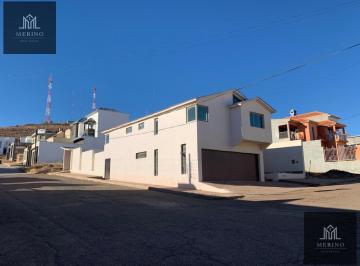 Casa · 279m² · 3 Recámaras · 2 Estacionamientos · Casa en Venta en Residencial Los Manzanos
