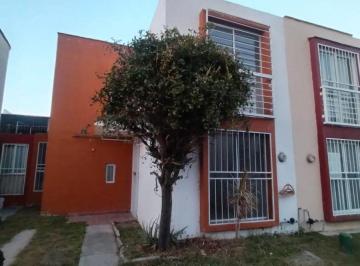 Casa de 3 habitaciones, San Pedro Tlaquepaque · Casa en Venta en Los Olivos Tlaquepaque - Coto Abeto 80