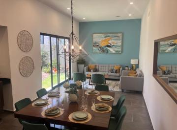 Casa · 219m² · 3 Recámaras · 2 Estacionamientos · Casa en Venta en Sophia