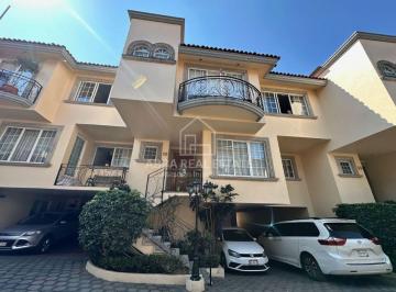 Casa de 3 habitaciones, Huixquilucan · Casa en Venta, Valle de Las Palmas en Interlomas