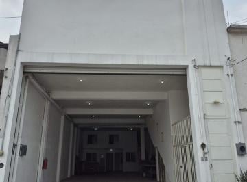 Bodega comercial de 2 habitaciones, San Nicolás de los Garza · Venta de Bodega con Departamento