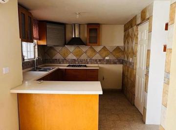 Casa · 266ha · 3 Recámaras · 6 Estacionamientos · Casa en Venta de 2 Niveles en Esquina con Excedente en El Fracc. Priv. Misión Anáhuac, Escobedo