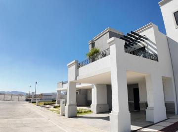 Casa de 4 habitaciones, Pachuca · Cuando El Espacio Sí Importa, Esta Casa en Pachuca Marca La Diferencia - Señeros Residencial