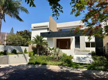 Casa en condominio de 4 habitaciones, Zapopan · Casa Nueva Valle Real 4rec de 800 m²