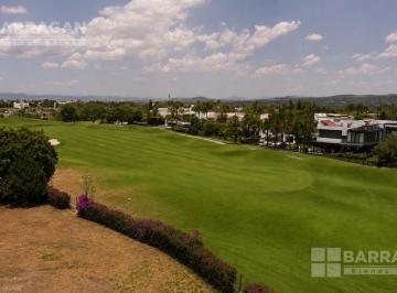 Terreno / Lote · 1278m² · Terreno en Venta en El Campanario Colinda con Campo de Golf