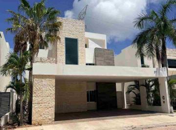 Casa de 4 habitaciones, Benito Juárez · Casa en Renta en Residencial Cumbres, Cancún