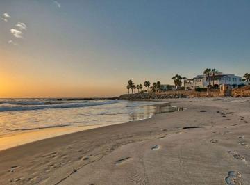 Terreno / Lote , Ensenada · Lote con Vista Al Mar, Servicios Instalados y Financiamiento del Vendedor – Cerca de La Playa