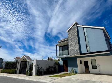 Casa · 300m² · 2 Recámaras · 2 Estacionamientos · Casa en Residencial Villa Bonita Al Norte Saltillo
