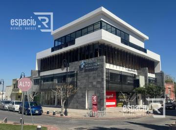 Local comercial · 2 Estacionamientos · Oportunidad de Inversión: Consultorio en Venta en El Centro con Estacionamiento