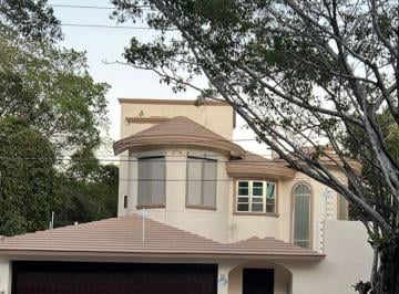 Casa de 3 habitaciones, Cancún · Casa en Renta Supermanzana 17