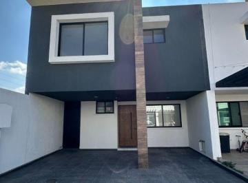 Casa de 4 habitaciones, San Pedro Cholula · Casa Moderna en Venta en La Carcaña | 3 Recámaras + Opción a 4ta