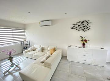 Casa en condominio · 171m² · 3 Recámaras · 3 Estacionamientos · Casa de 3 Recamaras con Muebles en Residencial Privado en Cancún C4057