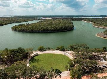Terreno / Lote · 1013m² · Terreno en Venta a Unos Minutos del Aeropuerto de Cancun C3810