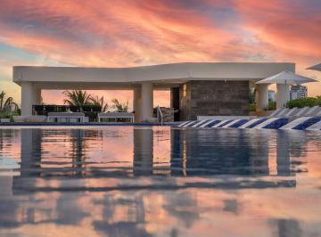 Departamento · 327m² · 3 Recámaras · 1 Estacionamiento · Venta de Departamento de Lujo en Puerto Cancún C3781