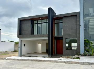Casa · 266m² · 3 Recámaras · Casa - Fraccionamiento Lomas del Dorado