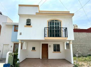 Casa en condominio de 3 habitaciones, San Pedro Tlaquepaque · Casa en Venta por 8 de Julio Dentro de Coto.