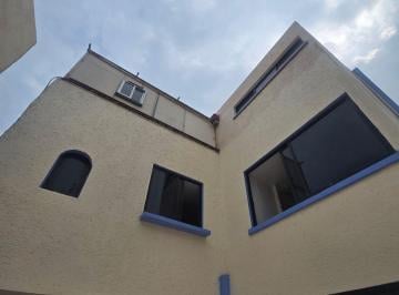 Casa de 3 habitaciones, Coyoacán · Casa en Renta Coyoacán, 3 Recámaras con Patio Privado