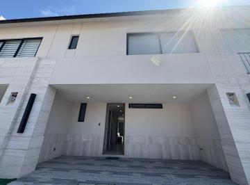 Casa · 160m² · 3 Recámaras · 2 Estacionamientos · Casa Nueva en Venta 7 m de Frente, Zona Sur - Este de León, Gto.