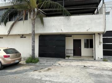 Casa de 3 habitaciones, Apodaca · Residencia con Alberca y Salón de Eventos en Valle de Las Palmas, Apodaca