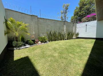 Casa · 391m² · 5 Recámaras · 2 Estacionamientos · Casa en Venta en Parque Foresta. Lomas de Angelopolis Cascatta