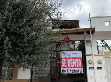 Casa · 93m² · 3 Recámaras · 1 Estacionamiento · Casa en Renta El Dorado