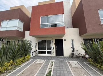 Casa · 133m² · 3 Recámaras · 2 Estacionamientos · Casa en Condominio en Venta en Misiones II, Toluca, México, 3 Recámaras, Cerca de La Femexfut