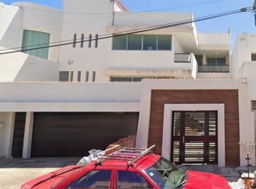Casa de 4 habitaciones, Boca del Río · Casa en Venta en Fraccionamiento Costa de Oro, Veracruz, Veracruz