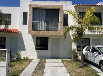 Casa de 3 habitaciones, Querétaro · Casa en Venta en Fracc. Sonterra a Super Precio