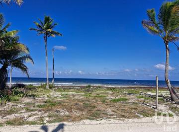 Terreno / Lote · 647m² · Terreno Beach Front en Venta Mahahual