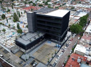 Oficina · 1040m² · 30 Estacionamientos · Oficina en Renta en Juan Pablo II