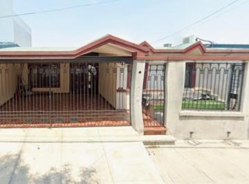 Casa · 280m² · 3 Recámaras · Casa en Venta - Cumbres 5° Sector – Monterrey