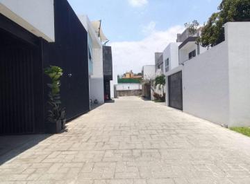Terreno / Lote en Venta   · Lote en Venta Jardines de Cuernavaca