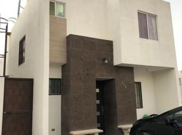 Casa de 3 habitaciones, Ramos Arizpe · Casa en Renta | Fracc. Lomas del Valle Sector 3 (Esquina)