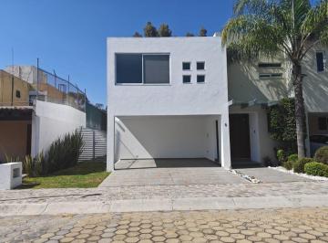 Casa de 3 habitaciones, San Pedro Cholula · Hermosa Casa en Venta en La Recta a Cholula
