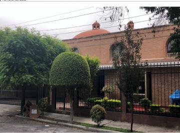 Casa de 4 habitaciones, Monterrey · Excelente Casa en Venta