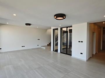 Casa · 240m² · 3 Recámaras · 3 Estacionamientos · Casas en Venta Fraccionamiento Monte Magno, Xalapa, Ver.