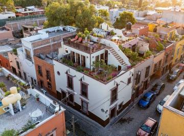 05f42b2a065b901916ab8641af5b12488466bd7383860a9c380a71f1eb5f35e5 · Casa en Venta en El Centro de San Miguel de Allende, Amueblada y Rofftop