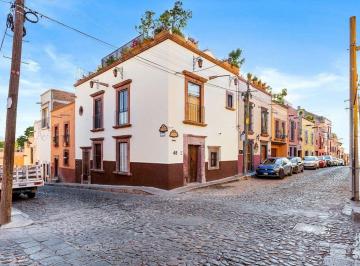 eb96c6b73b1417a267572c11112b996ebe4cf7c10979d0efd1bf031c869a02a3 · Casa en Venta en El Centro de San Miguel de Allende, Amueblada y Rofftop