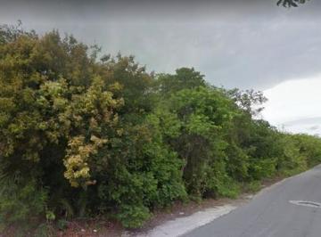 Terreno / Lote · 2000m² · Excelente Terreno en Zona Hotelera de Tulum Av Costera P2510